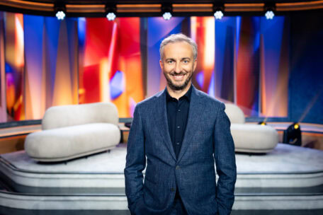 Jan_Böhmermann_lass-dich-ueberwachen Jan Böhmermann Preisträger Kategorie Entertainment