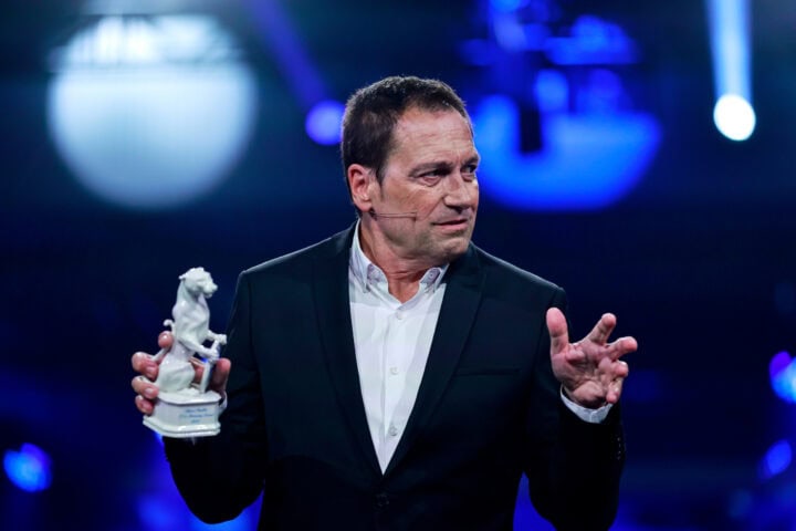 MUC/ München 23.10.2024 München: Blaue Panther 2024 - Show +++ Preisverleihung Markus Söder an Dieter Nuhr © Johannes Simon